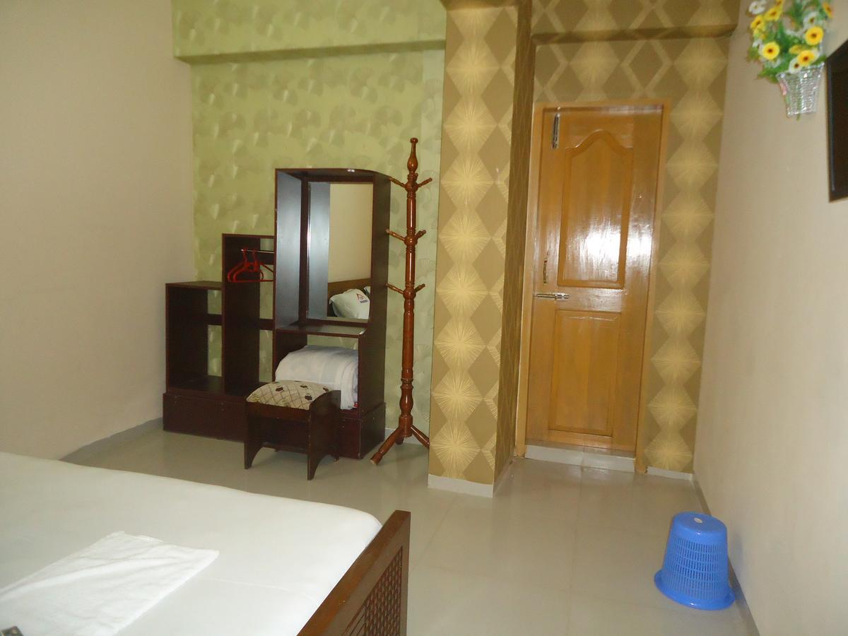 Muscat Holiday Resort Cox's Bazar Exteriör bild
